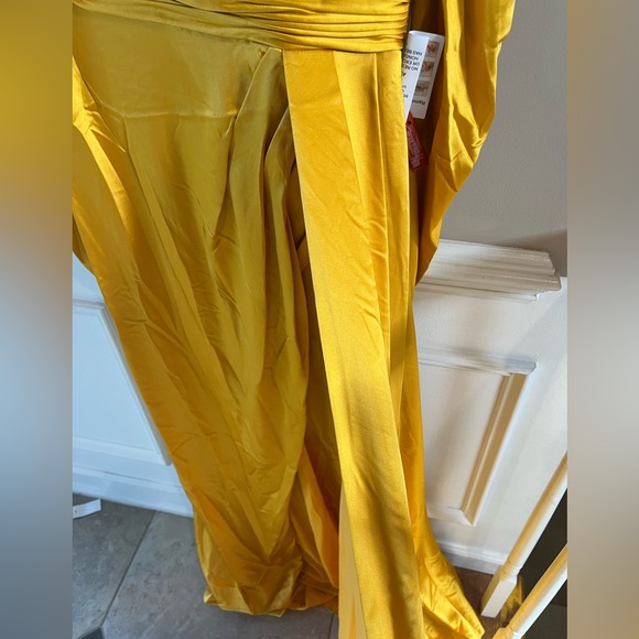 Mac Duggal A-Line Evening Gown - Picture 7 of 12